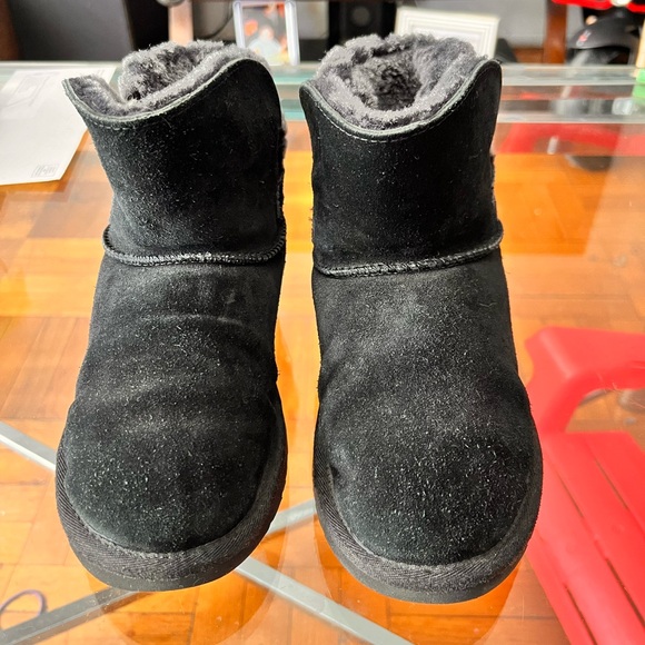 UGG Other - UGG classic boots